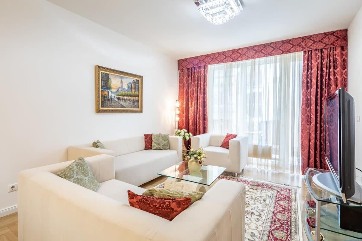 Homey Apartment With Ac And Balcony ブダペスト エクステリア 写真