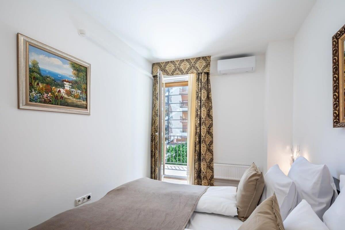 Homey Apartment With Ac And Balcony ブダペスト エクステリア 写真