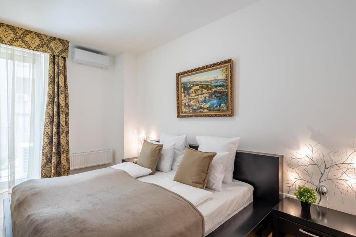 Homey Apartment With Ac And Balcony ブダペスト エクステリア 写真
